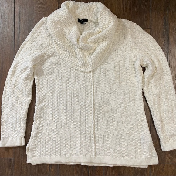 Intro antique white 1X cowl neck knit sweater - Picture 6 of 7